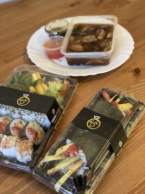 Sushi vegan (tem que avisar que é vegan que quer) at Sushi King in Vila Nova De Famalicao
