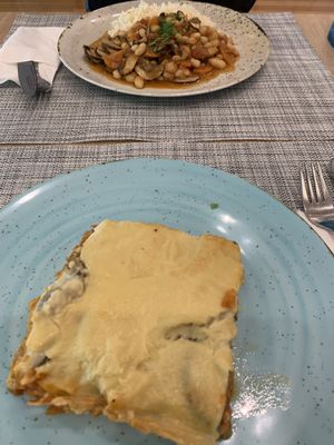 Moussaka e feijoada de cogumelos   at naboca_vnf in Vila Nova De Famalicao