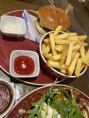 Burger   at 123V Browns in London