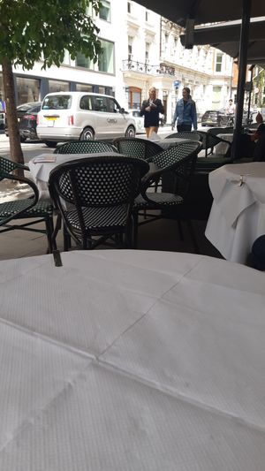 Outdoor seating at 123V Browns in London