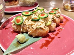 Bottomless Sushi 🍱🍣  (Dragon Rolls)  at 123V Browns in London