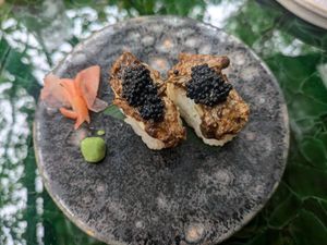 3D nigiri (3D printed plant flank and kemp caviar) at 123V Browns in London