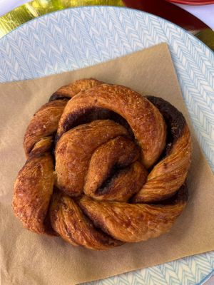  at 123V Browns in London