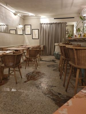  at 123V Browns in London