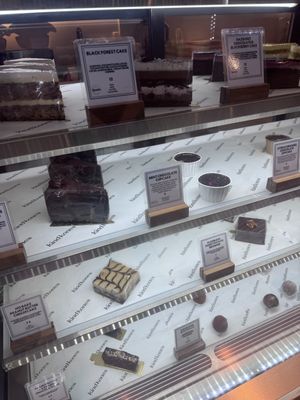 Cake including sugar freee  at Kind Kones - Paragon Orchard in Central Singapore