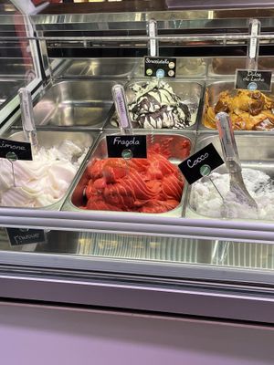 Coconut, lemon, raspberry! at Gelaaati di Marco in Barcelona