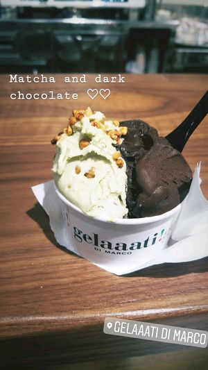 matcha and extra dark sorbet at Gelaaati di Marco in Barcelona