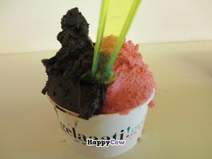 Chocolate and strawberry at Gelaaati di Marco in Barcelona