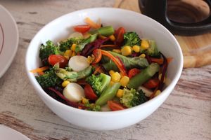 Meal salad at La Route Des Vins La Paz in Puebla