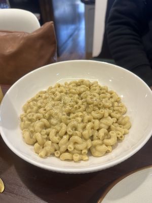 Classic Mac  at Apothica Cafe in Cumberland