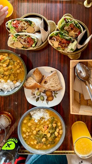 Opciones veganas muy ricas  at La Bohême in Cordoba
