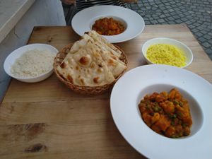 Aloo gobhi mattar, rice and vegan (naan) bread at Zaika in Ljubljana