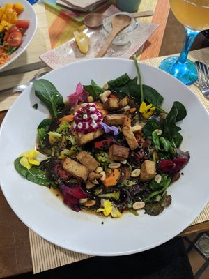 buddha bowl at Hierbas Dulces in Gijon