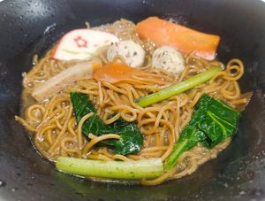 Claypot noodle at Vegetarian THAI Sukata 素烧烤 in Central Singapore