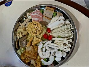 Platter for 2pax (17mix) at Vegetarian THAI Sukata 素烧烤 in Central Singapore