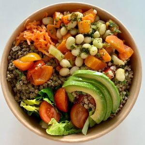 Xekounia bean salad with carrots and celery at Zest in Nicosia