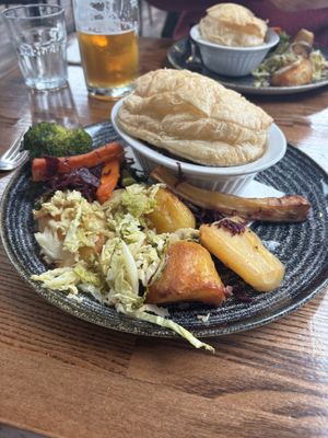 Mushroom and spinach pot pie (Sunday menu)  at The View in Henley-in-arden