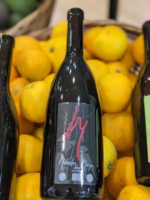 Vinos ecológico y vegano at Canary Fruit Factory in Tenerife