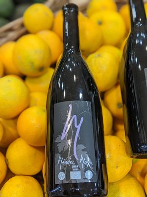 Vino ecológico at Canary Fruit Factory in Tenerife