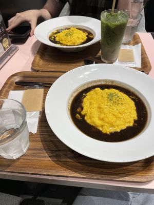 Vegan omurice!  at 2foods - Shibuya Loft in Tokyo