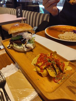 Avocado teriyaki burger at 2foods - Shibuya Loft in Tokyo