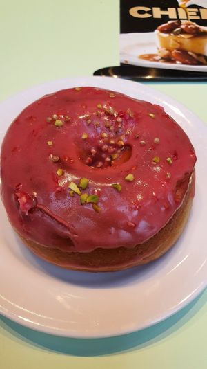 Raspberry pistachio donut at 2foods - Shibuya Loft in Tokyo