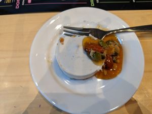 Rich and rare cheesecake at 2foods - Shibuya Loft in Tokyo