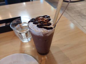 Winter chocolate chai tea latte at 2foods - Shibuya Loft in Tokyo