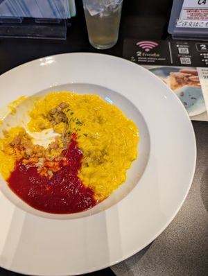 Omurice with ketchup at 2foods - Shibuya Loft in Tokyo