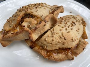 Crestas de algas y espárragos at PÖTSTOT in Barcelona