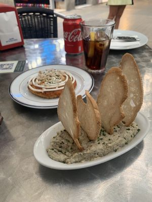 Vorspeisen: gegrillte Aubergine und Kartoffelomlett at PÖTSTOT in Barcelona