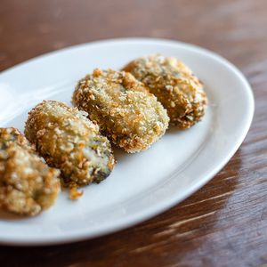 Croquetas de espinacas at PÖTSTOT in Barcelona