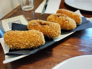 Yummy croquettes at PÖTSTOT in Barcelona