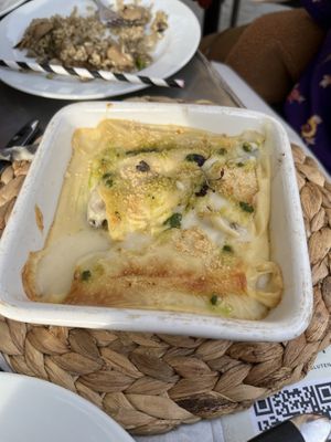 Rich, creamy, mouthwatering cannelloni  at PÖTSTOT in Barcelona