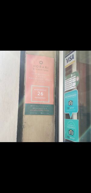 Potstot's hours and web address at PÖTSTOT in Barcelona