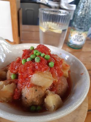 Main / Oat and soy meatballs at PÖTSTOT in Barcelona