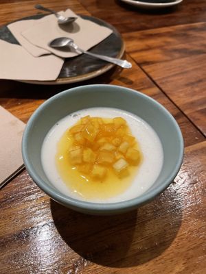 Flam de coco i mango  at PÖTSTOT in Barcelona