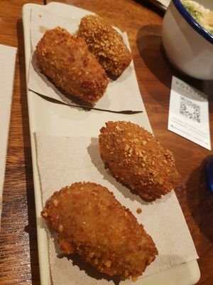 Croquettes at PÖTSTOT in Barcelona