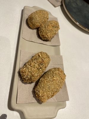 Croquette with spinach  at PÖTSTOT in Barcelona