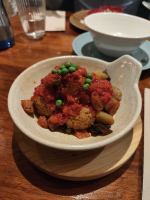 Albóndigas a la jardinera at PÖTSTOT in Barcelona