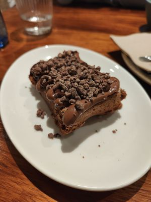 Pastel 4 chocolates at PÖTSTOT in Barcelona