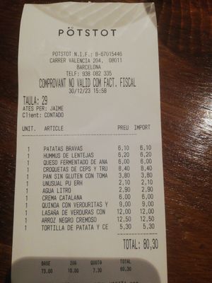 4 people meal at PÖTSTOT in Barcelona