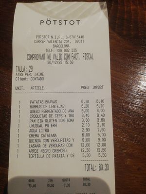 4 people meal at PÖTSTOT in Barcelona