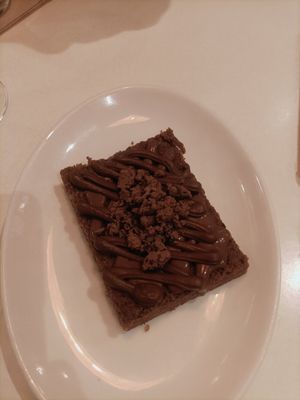 Chocolate cake at PÖTSTOT in Barcelona