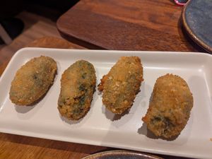 Spinach croquettes - very nice at PÖTSTOT in Barcelona