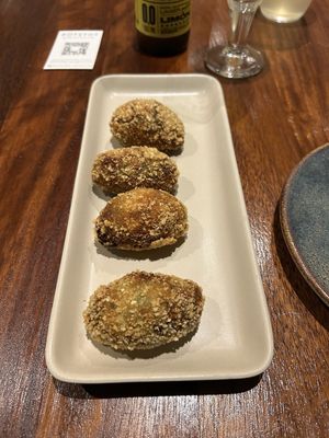 Catalanyan style croquettes at PÖTSTOT in Barcelona