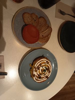 Sobrasada picantona y tortilla de patatas con cebolla confitada at PÖTSTOT in Barcelona