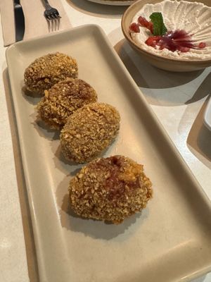 Croquettes (cheese/beetroot) at PÖTSTOT in Barcelona
