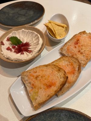 Cheese spread made of cashews + gf bread at PÖTSTOT in Barcelona