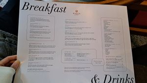 Breakfast menuuuuu at Lona Misa in South Yarra